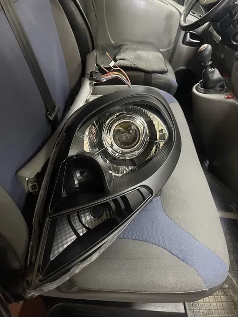 Автосвітло/Магнітоли/камери/парктроники/