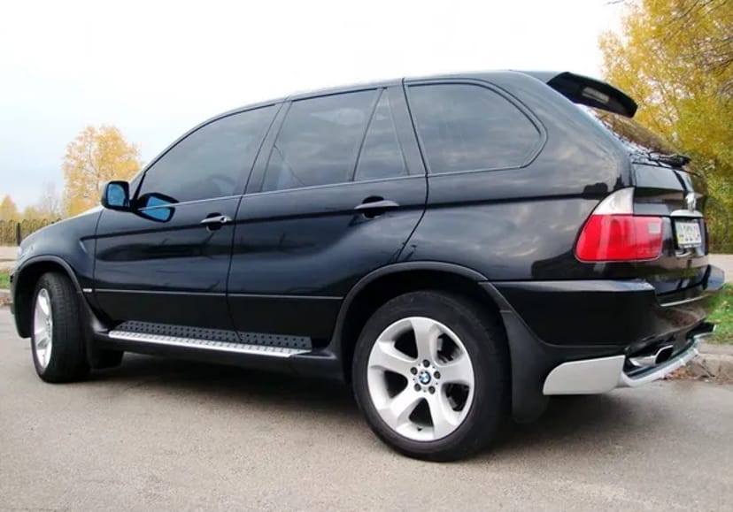 252 Позашляховик на весілля BMW X5 з водієм