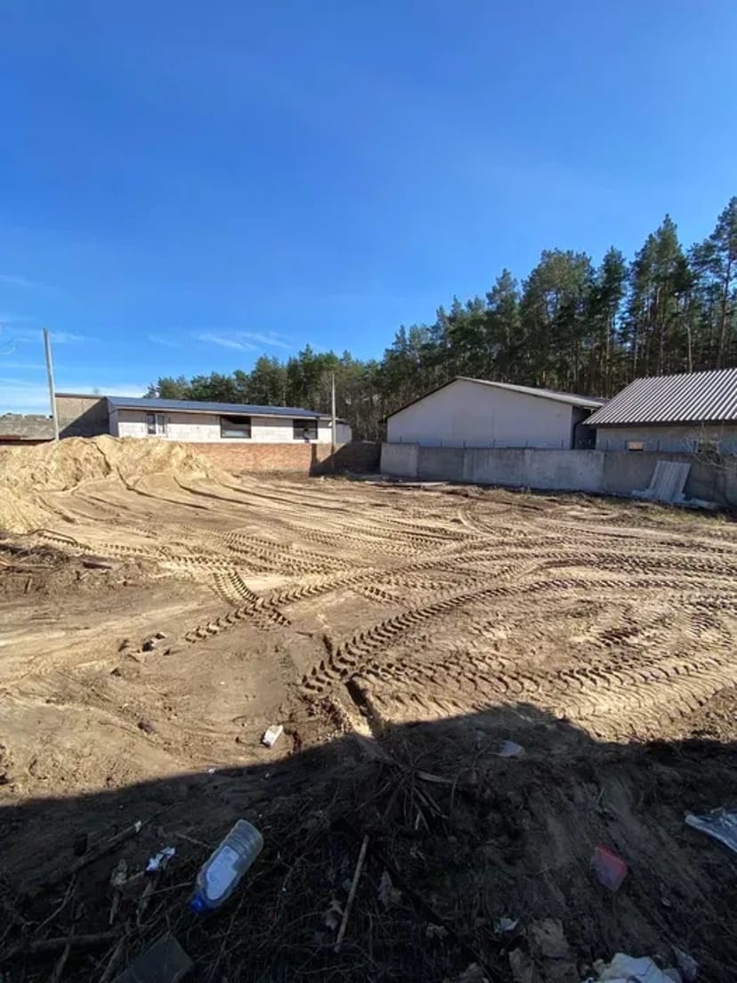 Майданчик. Земельна ділянка під автоплощадку, автомайданчик