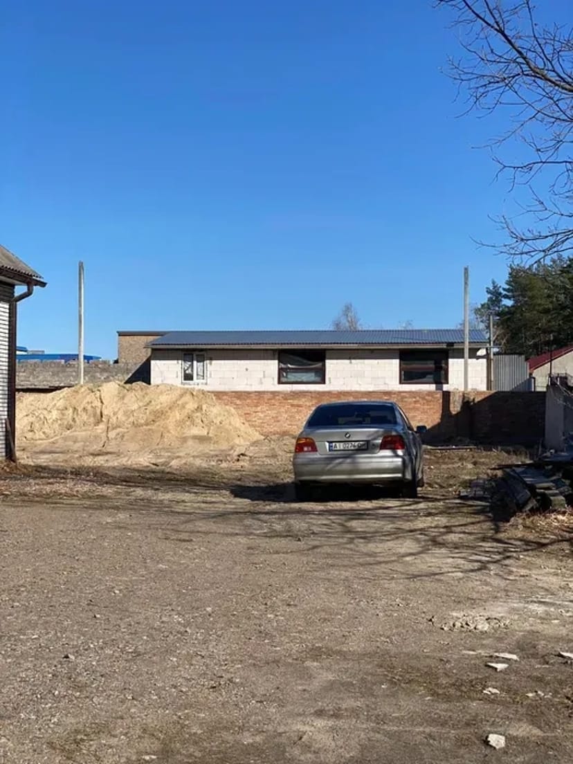 Майданчик. Земельна ділянка під автоплощадку, автомайданчик