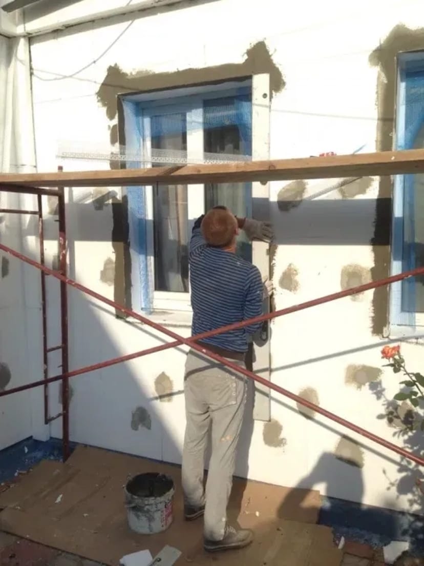 Будівельні ліси та тури