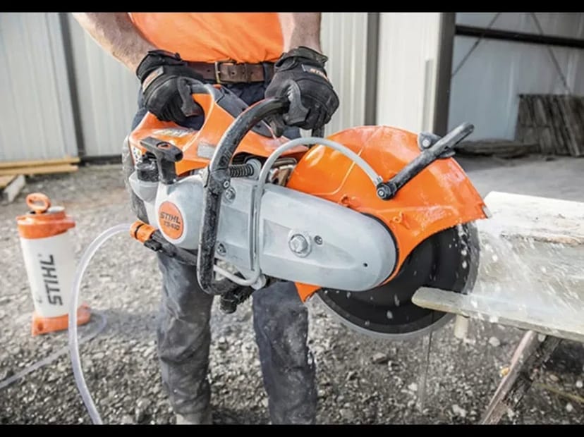 Бензопила, моторіз