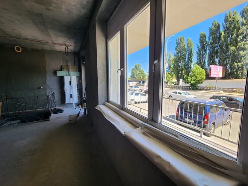 Фасадне приміщення 151 м2 у Вишгороді