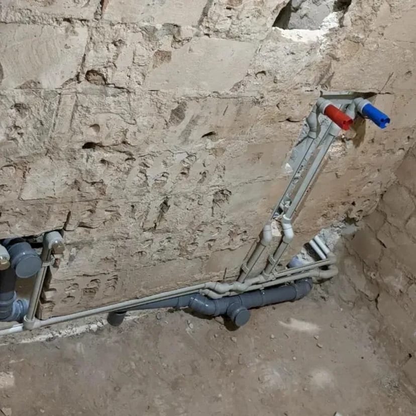 Сантехник! Услуги сантехника! Сантехнические работы! Ремонт труб!