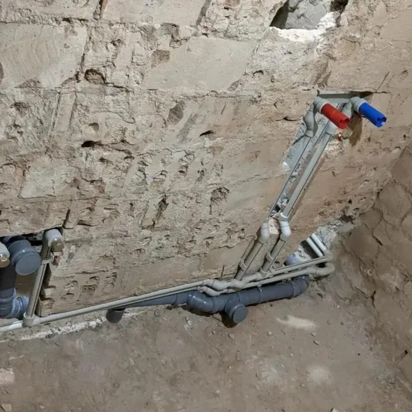 Сантехник! Услуги сантехника! Сантехнические работы! Ремонт труб!