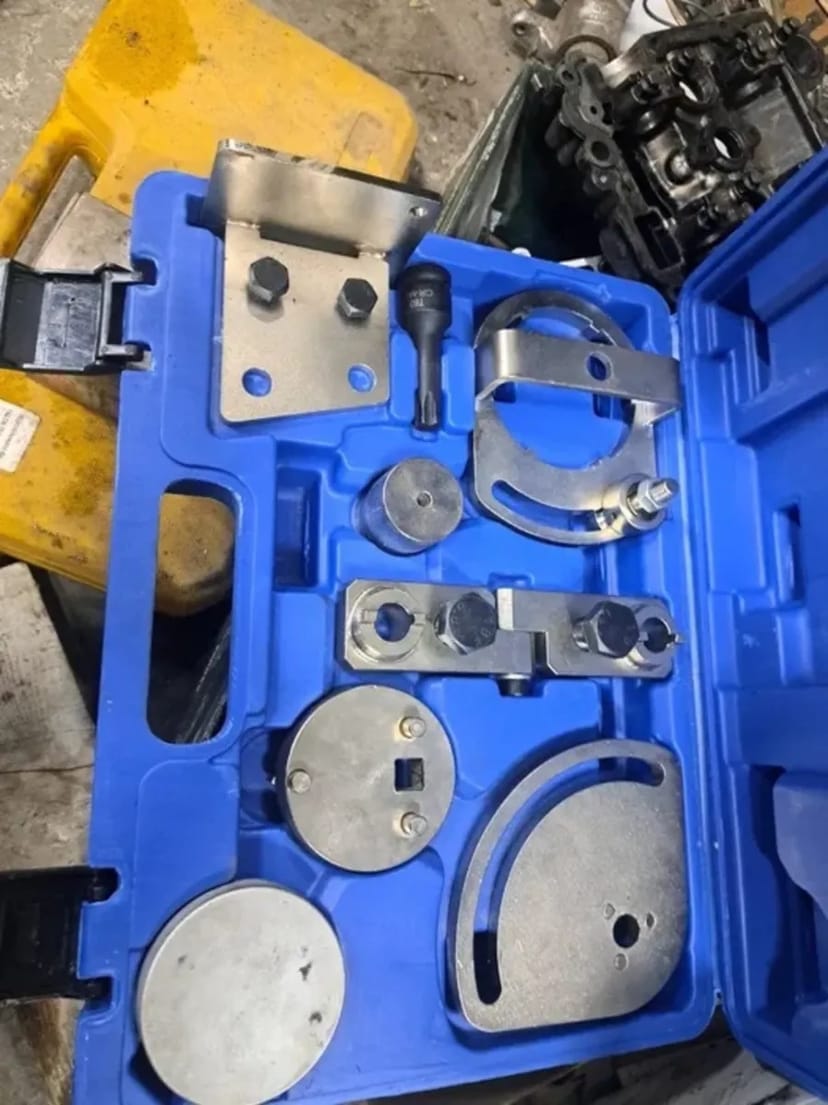 Фіксатор грм Falcon F04241 Volvo Land Rover B6324 B6304
