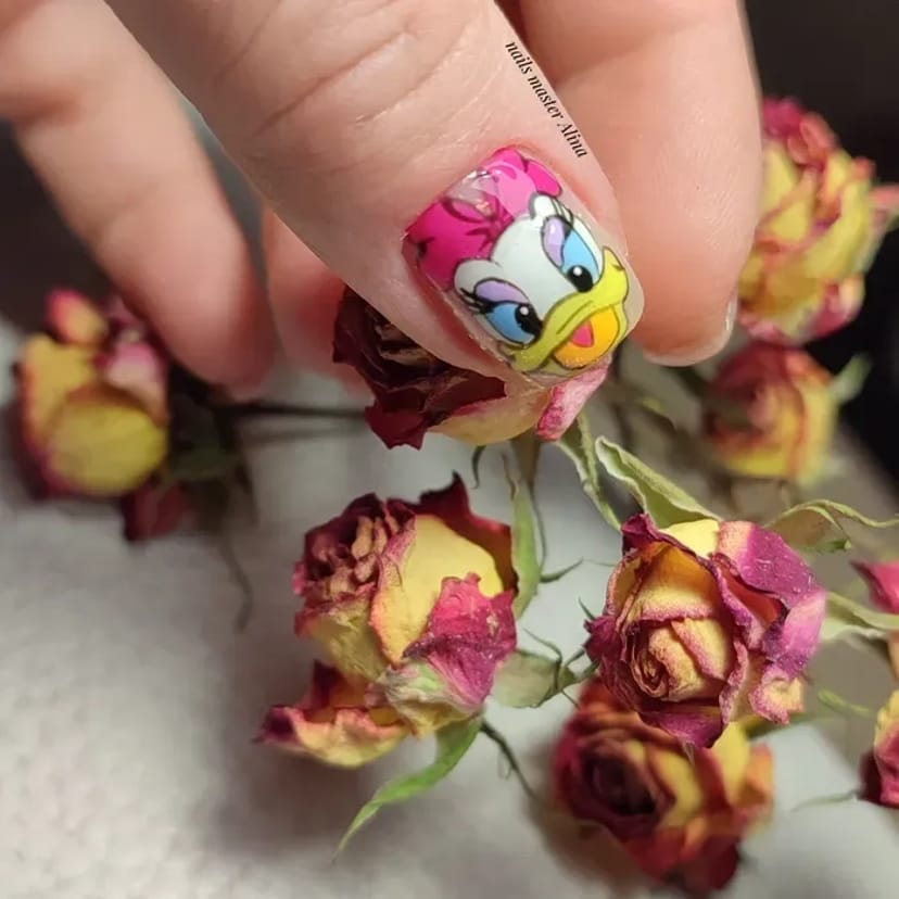 Манікюр/педикюр/парафінотерапія