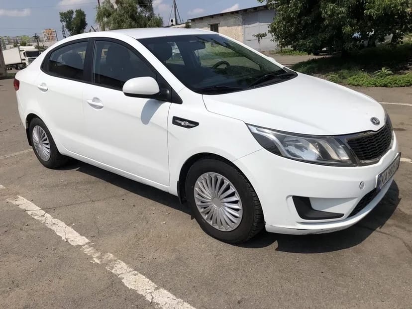  Авто Kia rio sedan для власних потреб/роботи в таксі