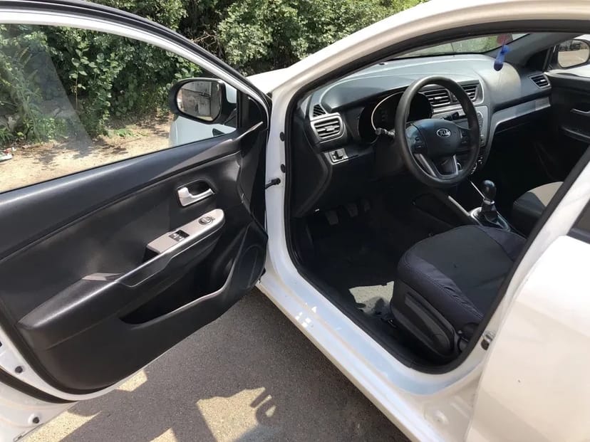  Авто Kia rio sedan для власних потреб/роботи в таксі