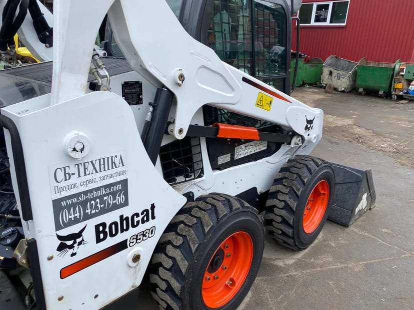 Послуги оренди міні-навантажувача Bobcat
