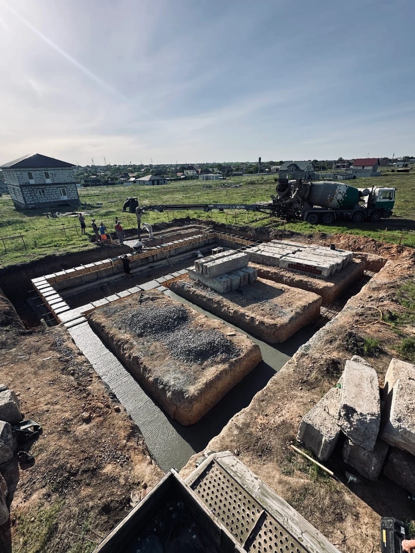 Фундамент + Стены + Крыша + Заборы• Быстро и качественно