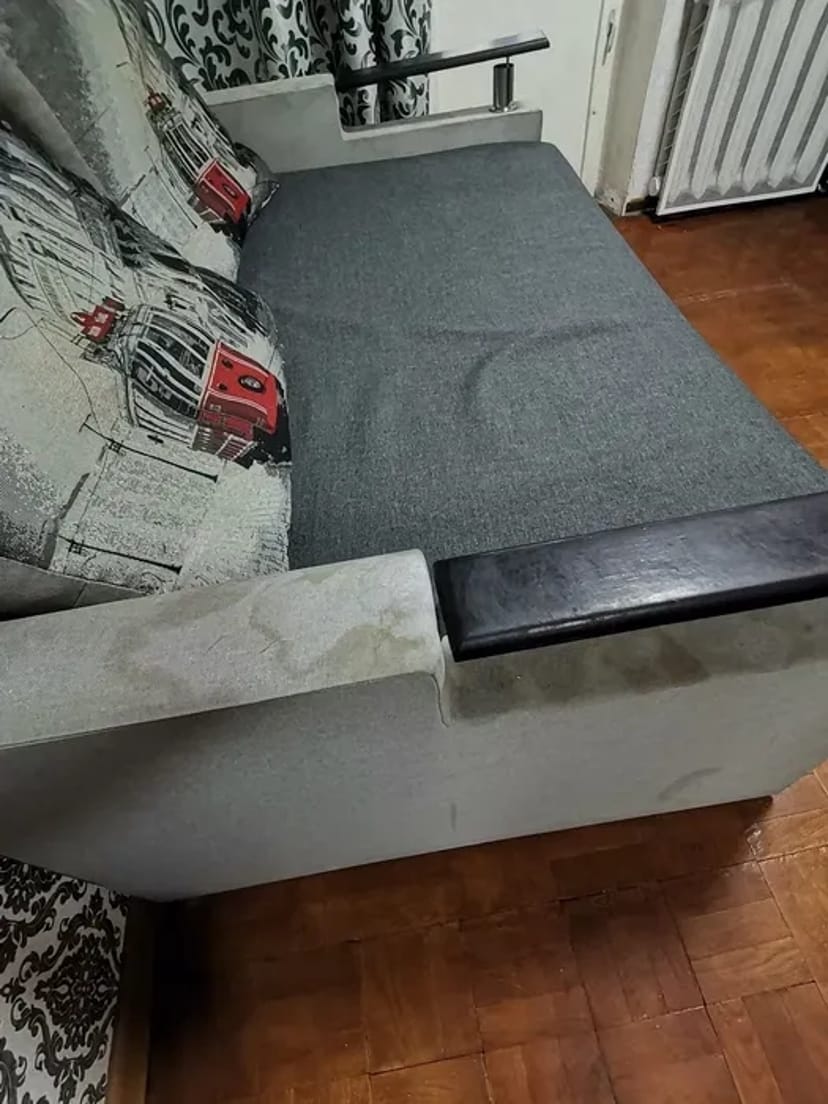 Чистка матрацу, дивану, стільців, коврів