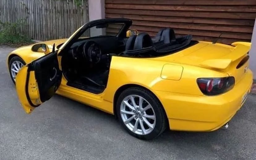 140 Honda S2000 жовтий кабріолет з водієм на зйомки весілля