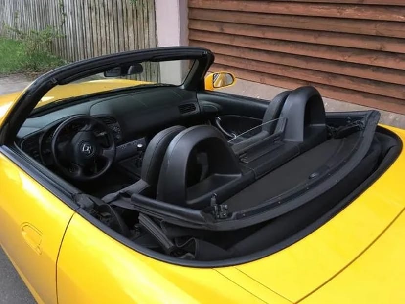 140 Honda S2000 жовтий кабріолет з водієм на зйомки весілля