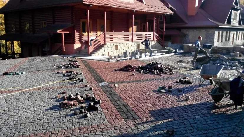 Професійна укладка гранітноії бруківки. Всі види оздоблення гранітом