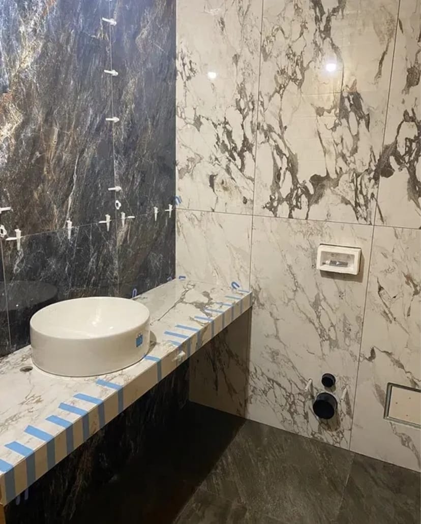 Укладання плитки. Львів