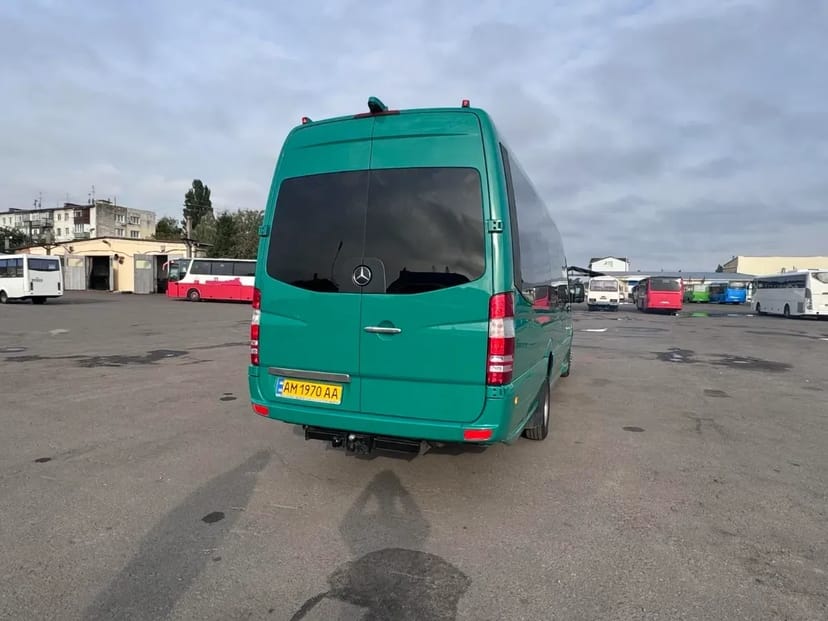 Мікроавтобус Mercedes Sprinter 19 місць