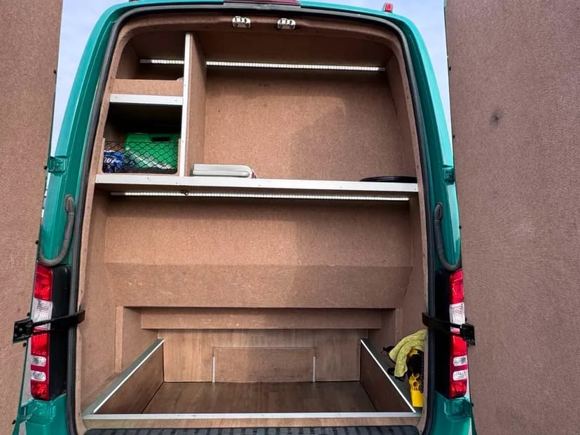 Мікроавтобус Mercedes Sprinter 19 місць