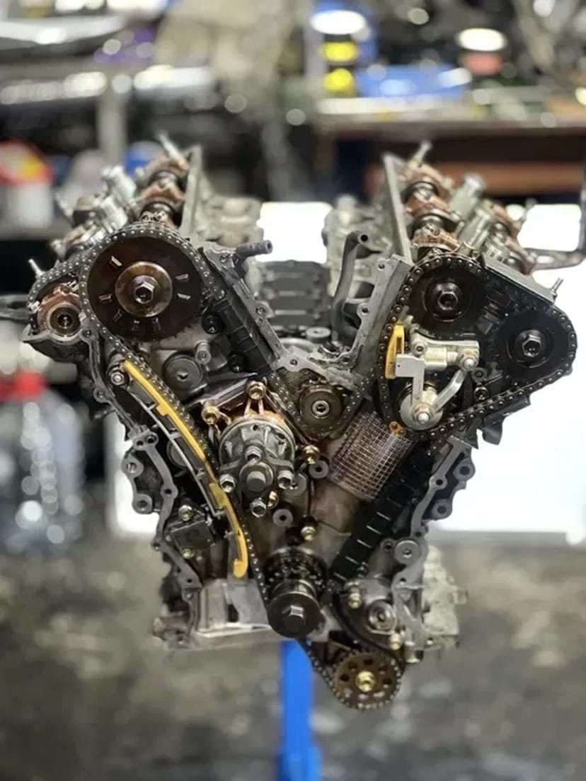 СТО. Діагностика та капремонт двигунів