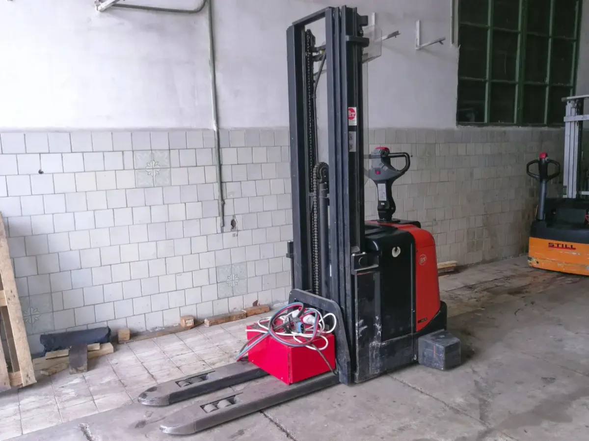 Електроштабелер BT Toyota SPE125
