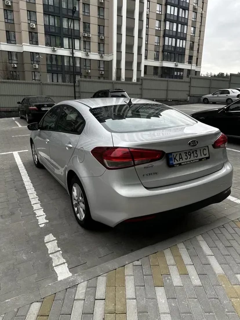 Авто KIA FORTE