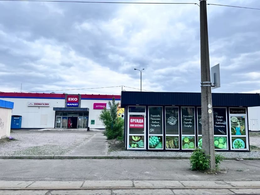 Фасадне приміщення 30 м2 в Деснянському районі