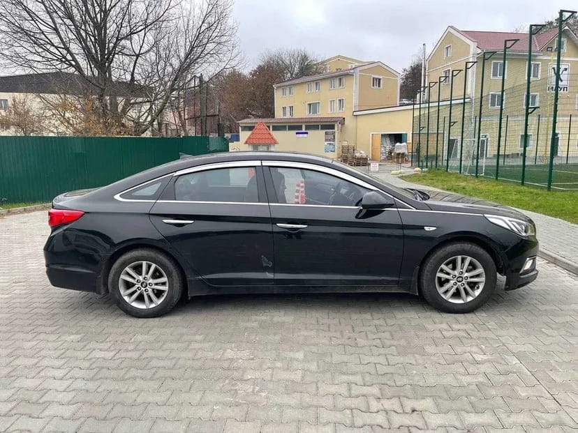 Автомобіль Hyundai Sonata