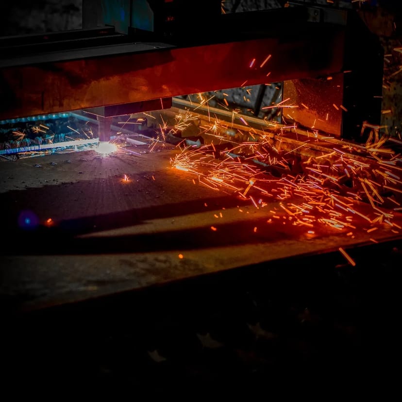 Плазмова різка металу