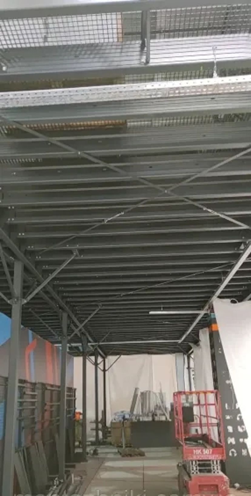 Монтаж багаторівневих платформ