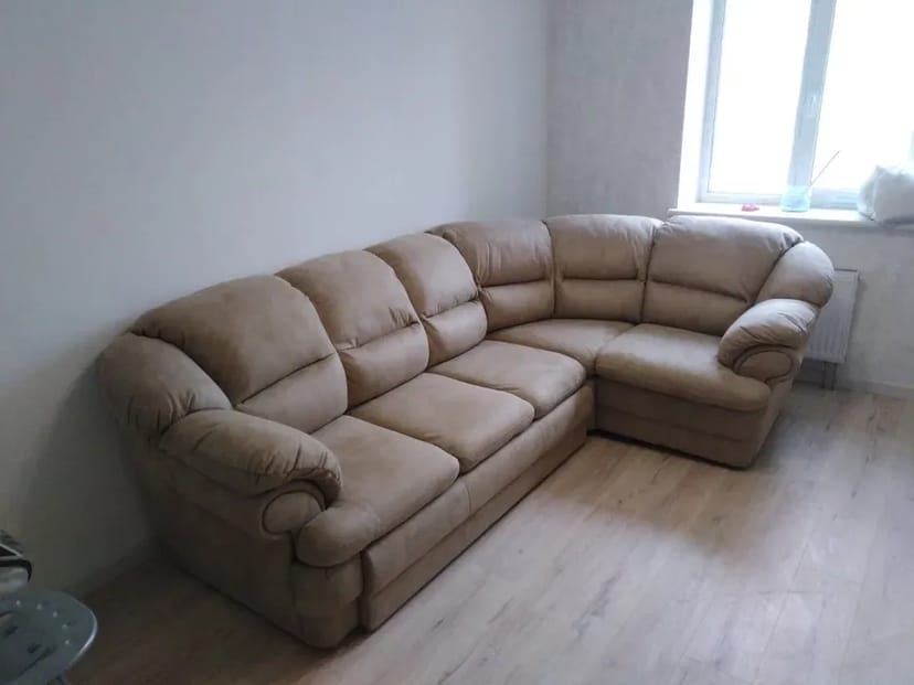 Перетяжка ремонт м'яких меблів актуальна . ЗНИЖКА!