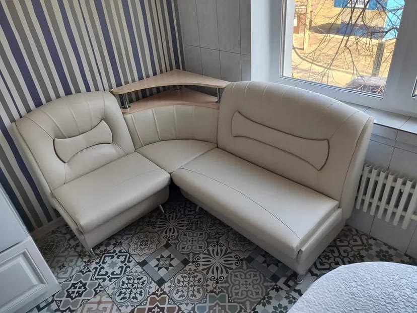 Перетяжка ремонт м'яких меблів актуальна . ЗНИЖКА!