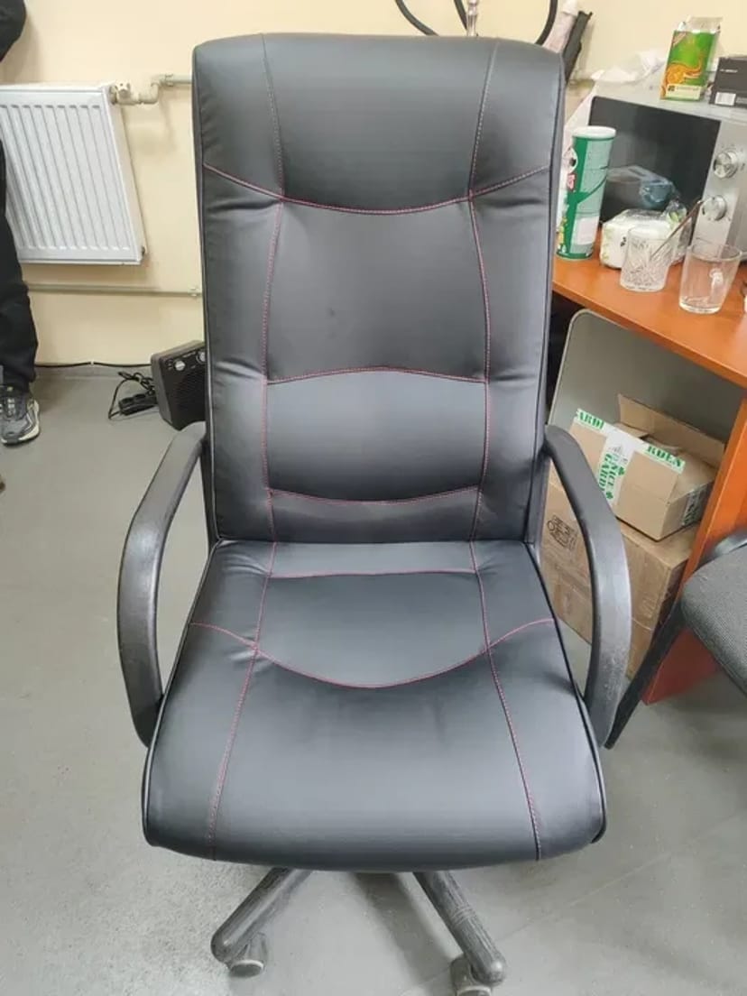 Перетяжка ремонт м'яких меблів актуальна . ЗНИЖКА!