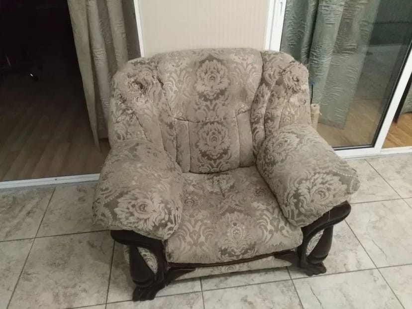 Перетяжка ремонт м'яких меблів актуальна . ЗНИЖКА!