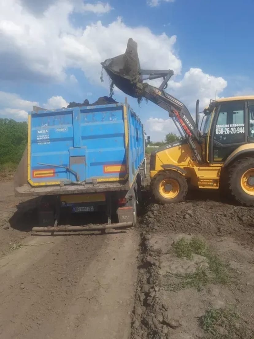 Послуги екскаватора-навантажувача, міні-екскаватора
