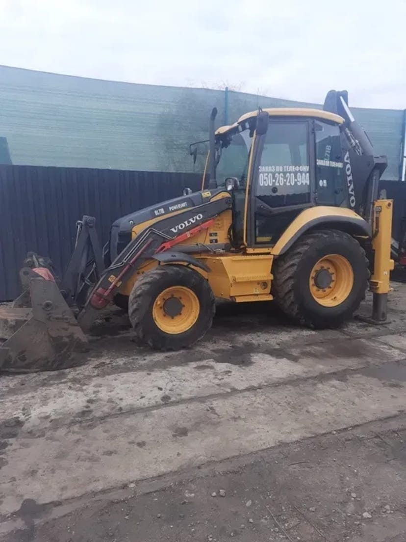 Послуги екскаватора-навантажувача, міні-екскаватора