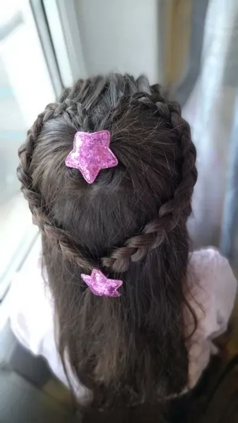 Зачіски, плетіння косичок