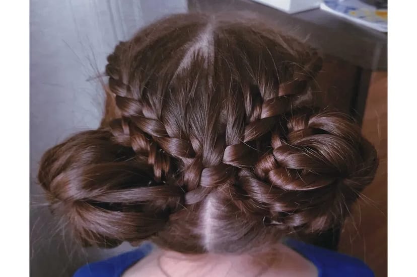 Зачіски, плетіння косичок