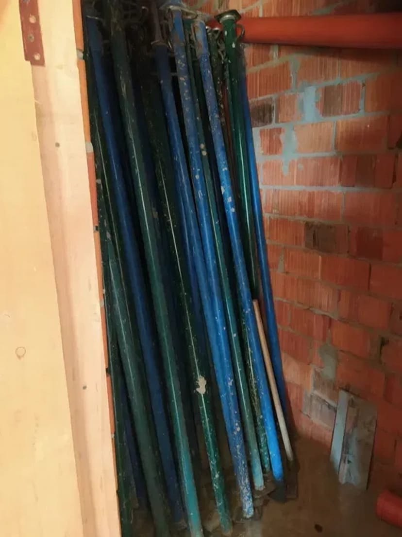 Стойки телескопічні для перекриття