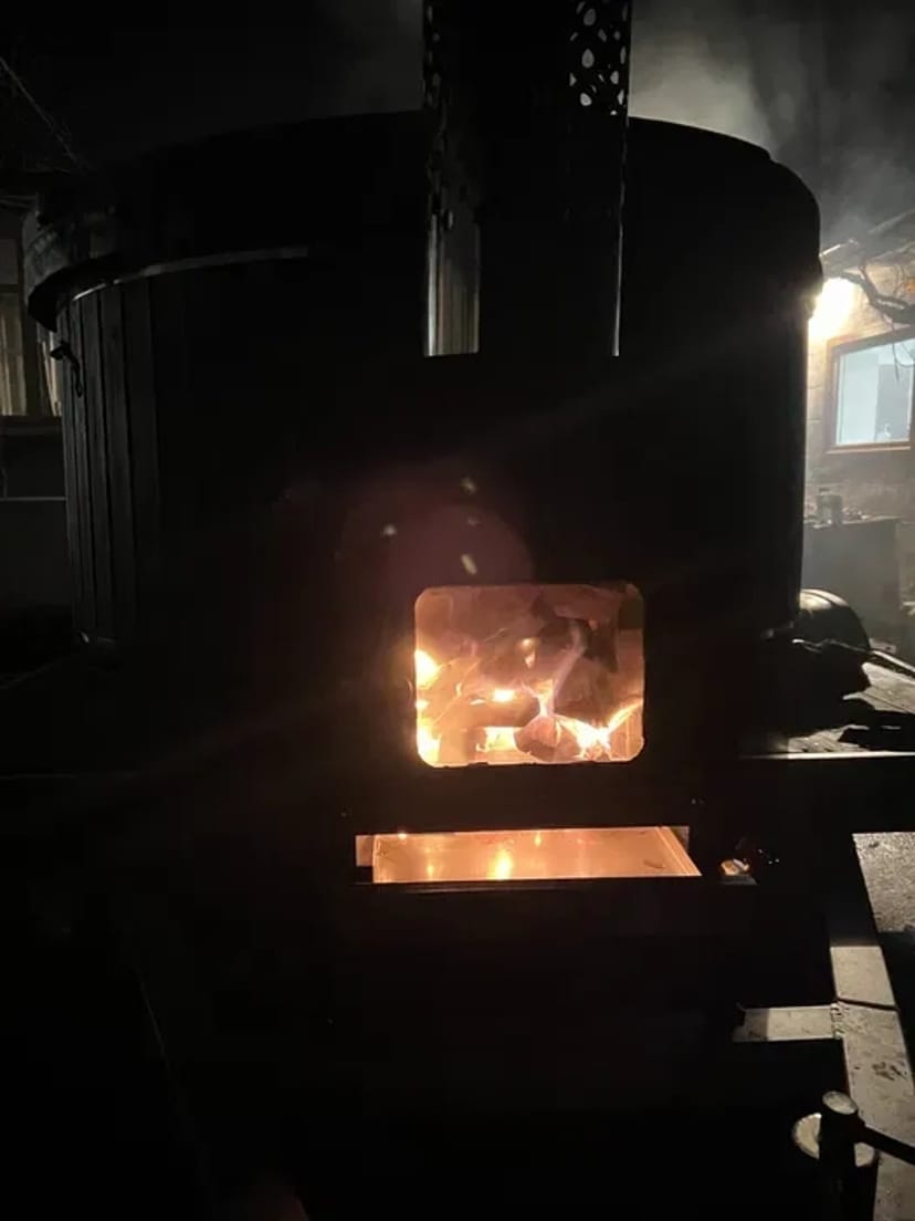 Подобова послуга «Чан у Домі»: Доставка, монтаж і підготовка купального чану для незабутнього релаксу.