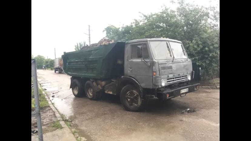 Вывоз строительного и любого мусора,демонтаж,снос,погрузчик,Камаз.