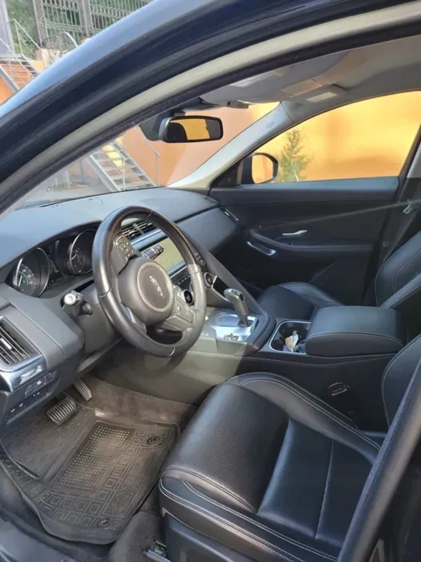 Jaguar e pace 18 г.
