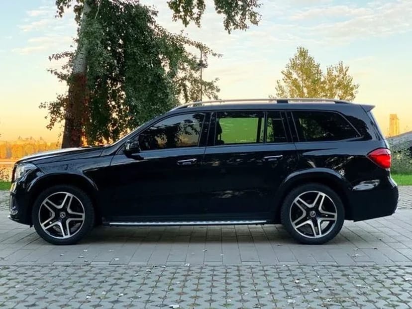 385 Позашляховик на весілля Mercedes GLS 350 з водієм