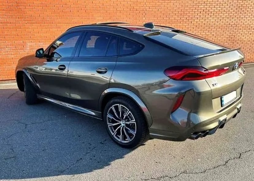 107 Позашляховик BMW X6 M50d