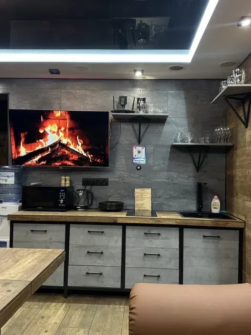 Для компаній з 10:00 до 13:00 1000/год , баня, чан, басейн, мангал