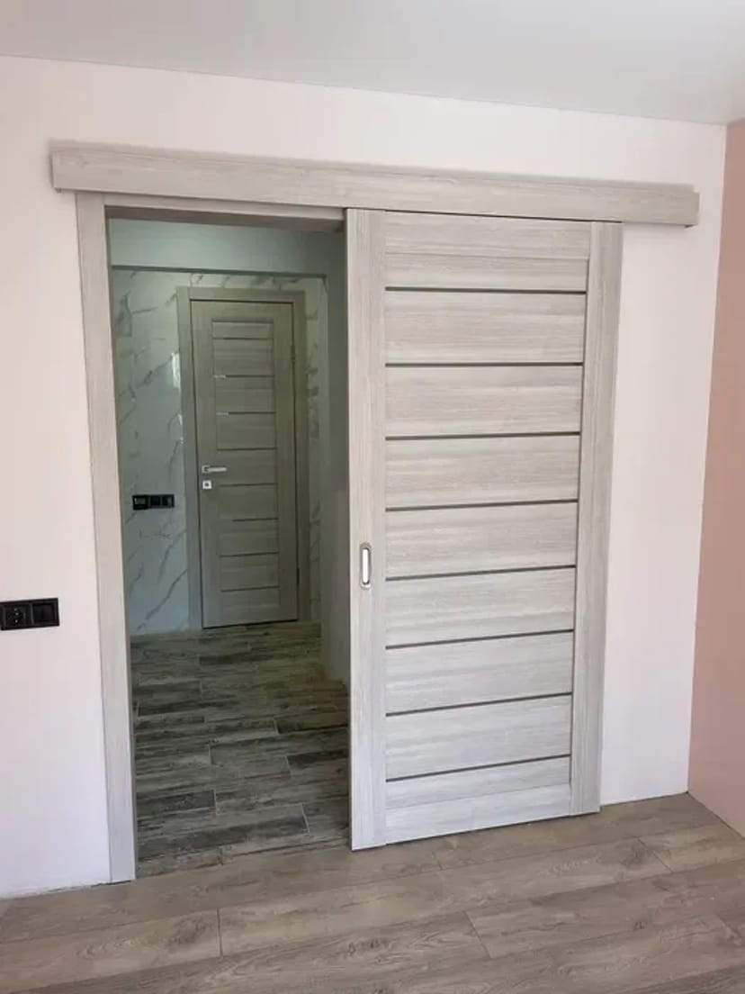 Акуратний монтаж міжкімнатних дверей. Індивідуальний підхід до кожного клієнта.