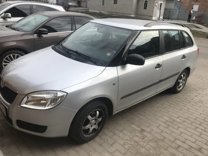авто під таксі та власні потреби