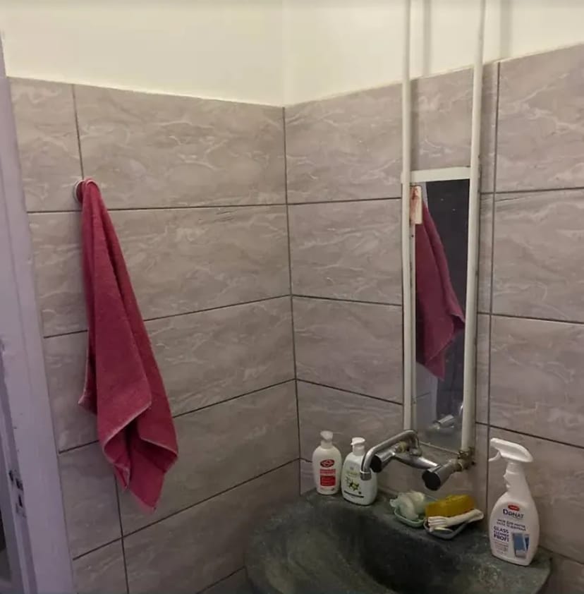 Комерційне приміщення на вул. Володимира Великого князя 15Б, площа 22 кв.м