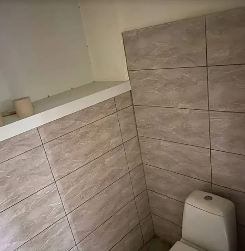 Комерційне приміщення на вул. Володимира Великого князя 15Б, площа 22 кв.м