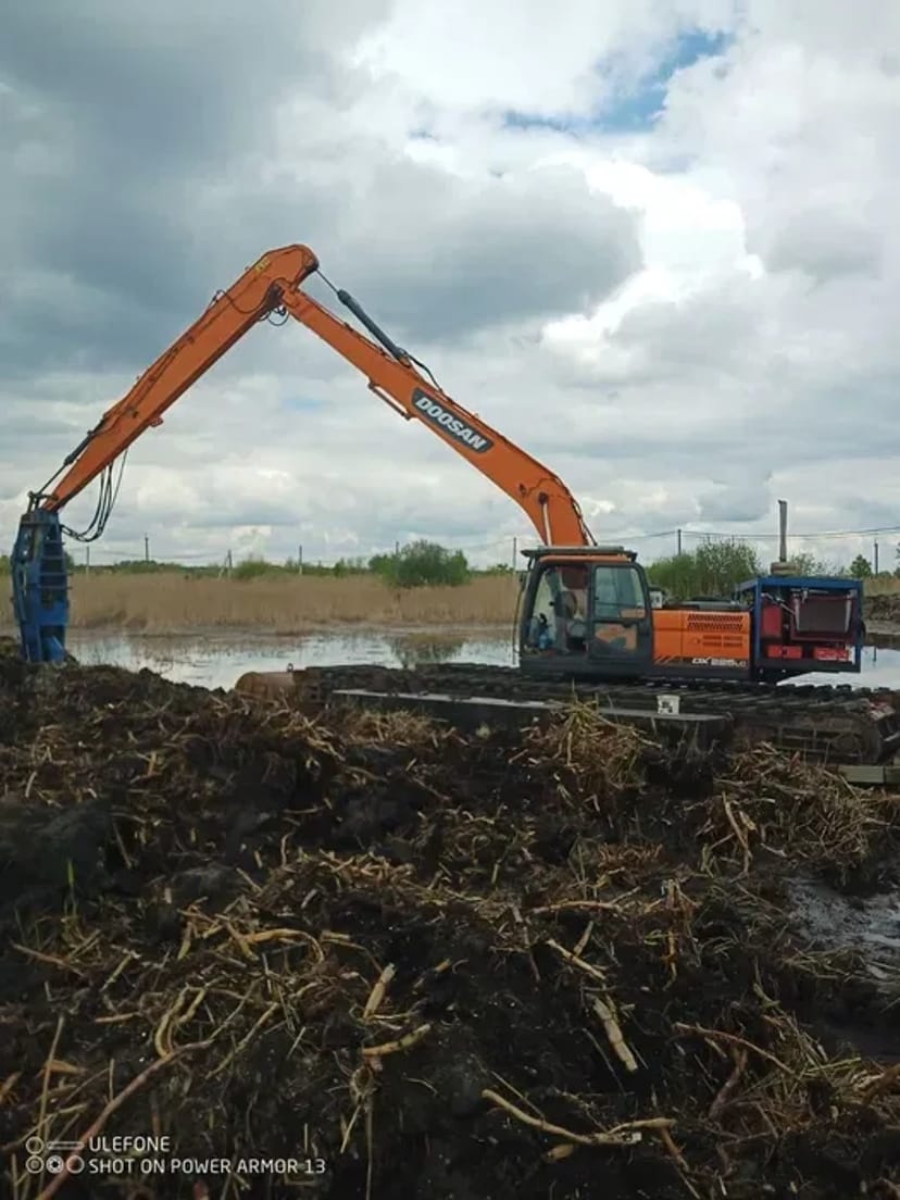 Чистка копання водойм: річок, ставків, озер, каналів, намив піску