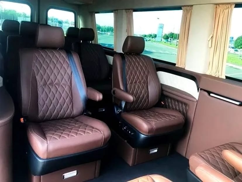 038 Mercedes Sprinter на весілля vip бус без водія